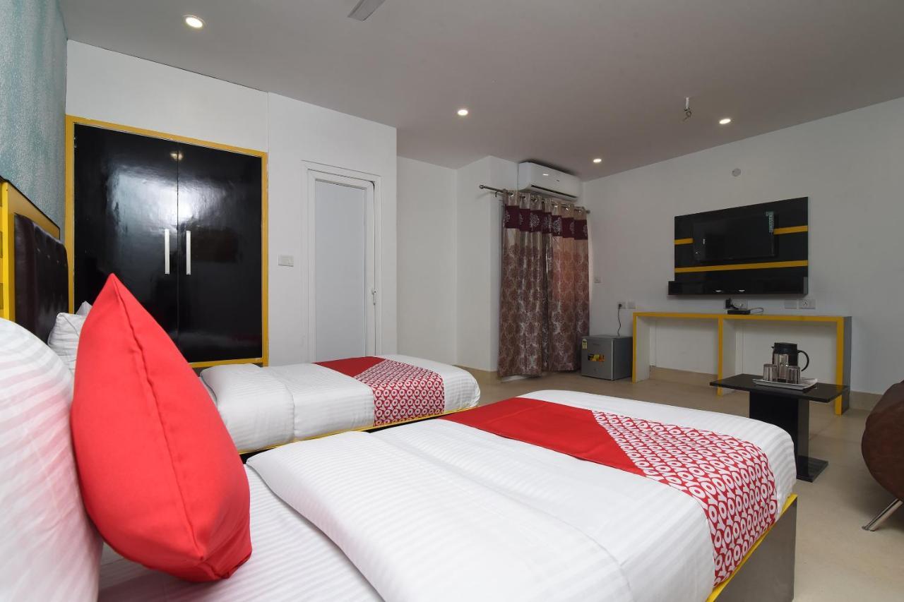 Capital O 13310 Noida Suites エクステリア 写真