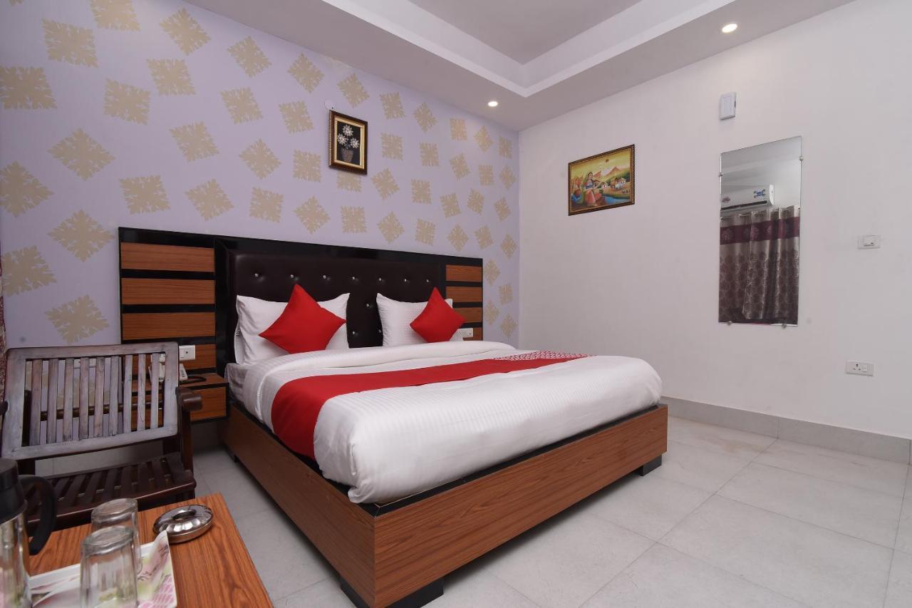 Capital O 13310 Noida Suites エクステリア 写真