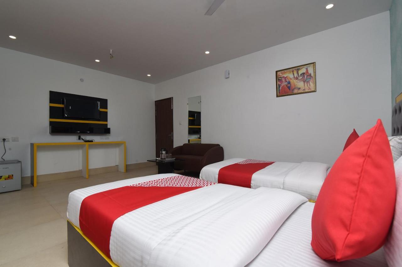 Capital O 13310 Noida Suites エクステリア 写真