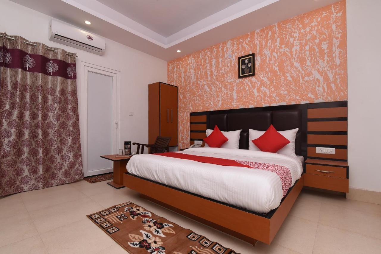Capital O 13310 Noida Suites エクステリア 写真