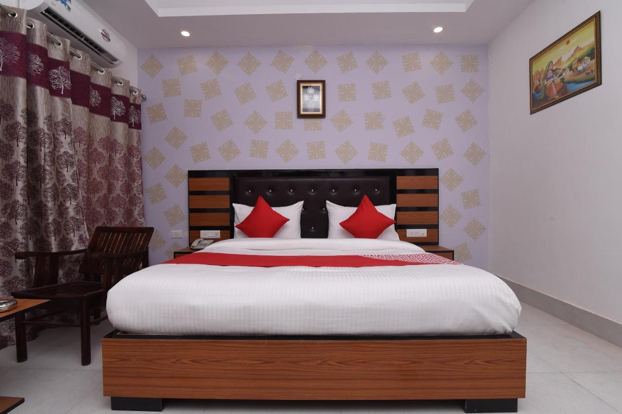 Capital O 13310 Noida Suites エクステリア 写真