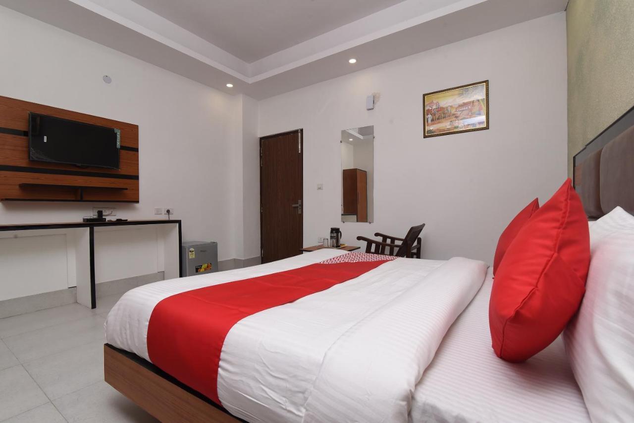 Capital O 13310 Noida Suites エクステリア 写真