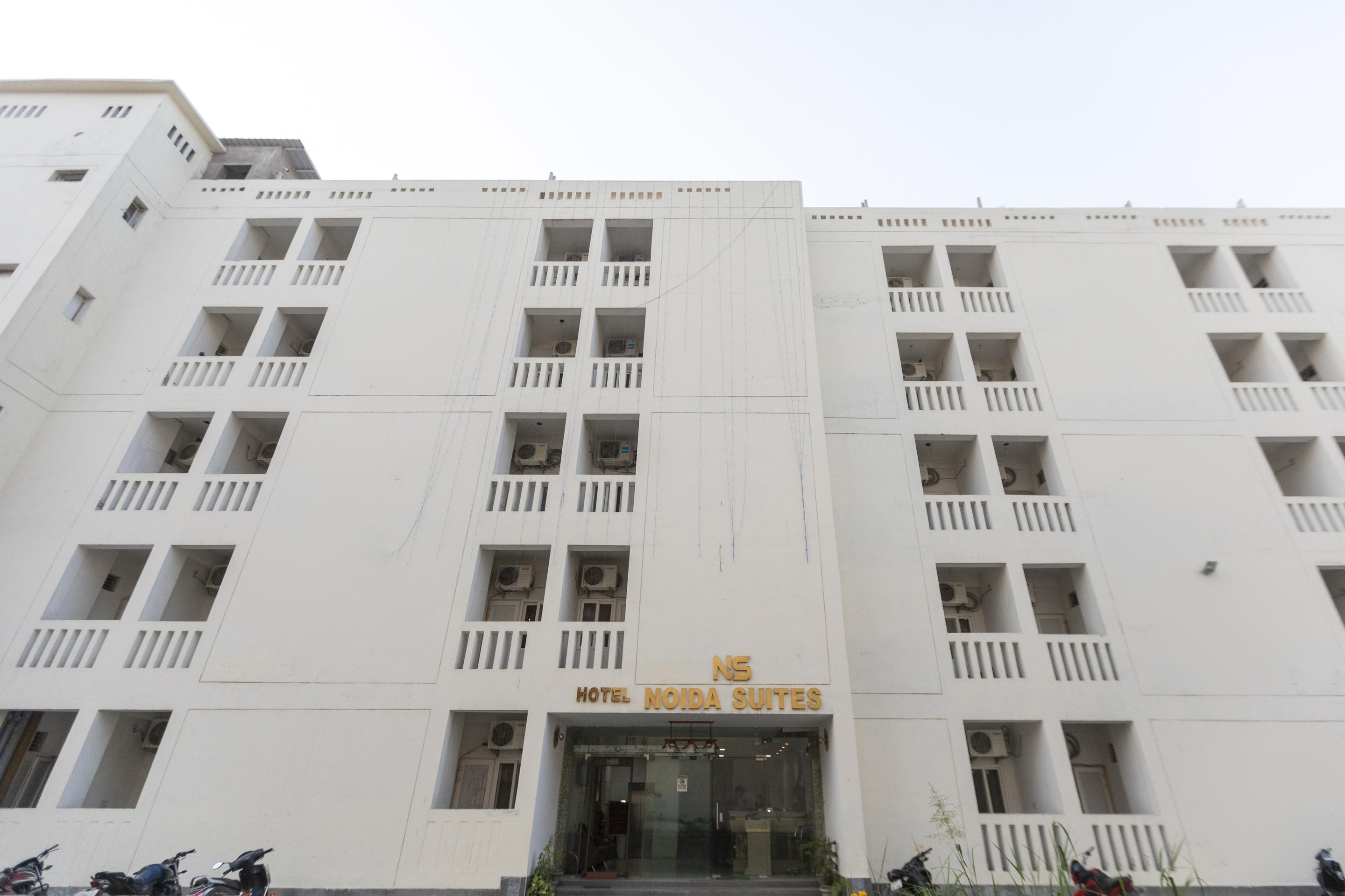 Capital O 13310 Noida Suites エクステリア 写真