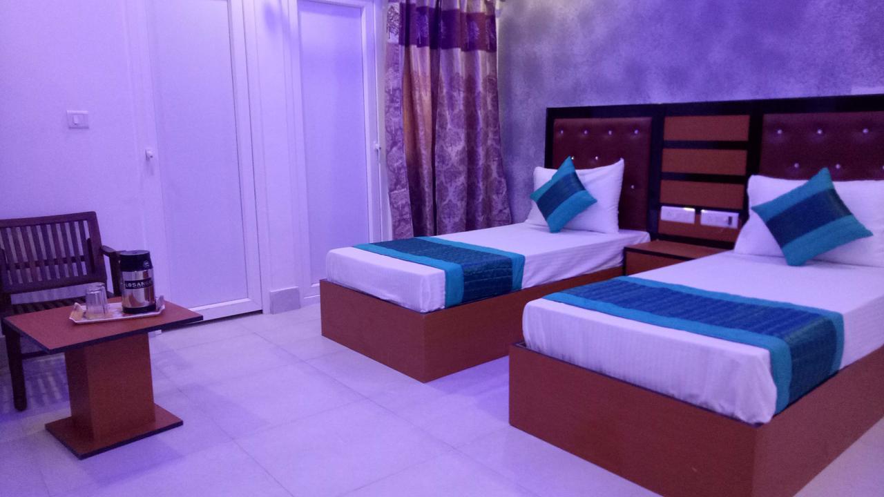 Capital O 13310 Noida Suites エクステリア 写真