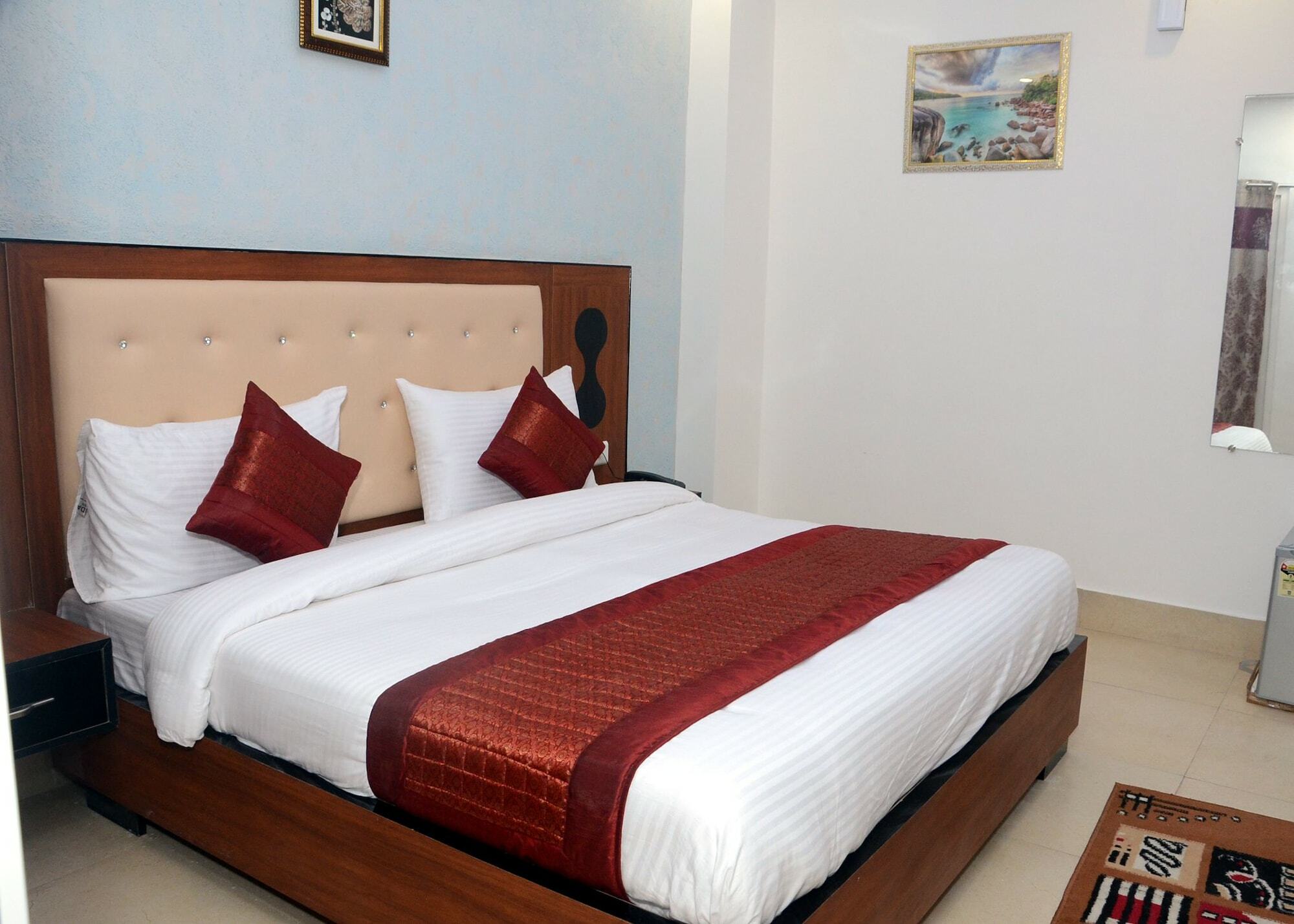 Capital O 13310 Noida Suites エクステリア 写真